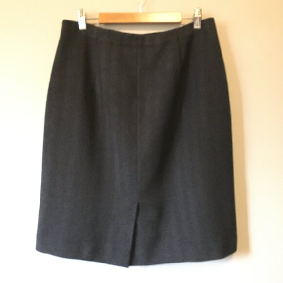 Vintage Ingenuity Made in Canada Herringbone Career Skirt - Picture 3 of 14